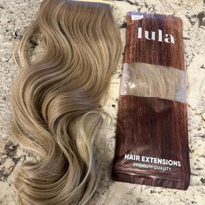 New Lula 18” Blonde Hair Extensions M02 16H613 Halo Hair Premium Quality Wavy